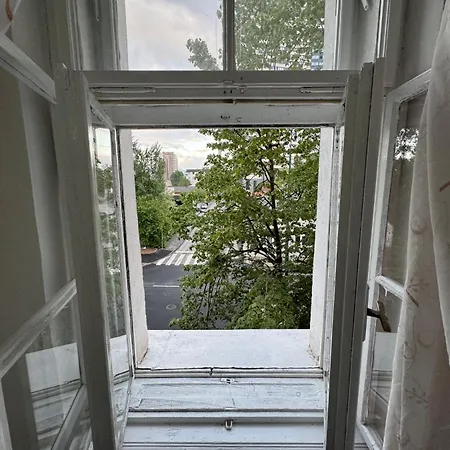 Apartment 1 Bedroom In Downtown